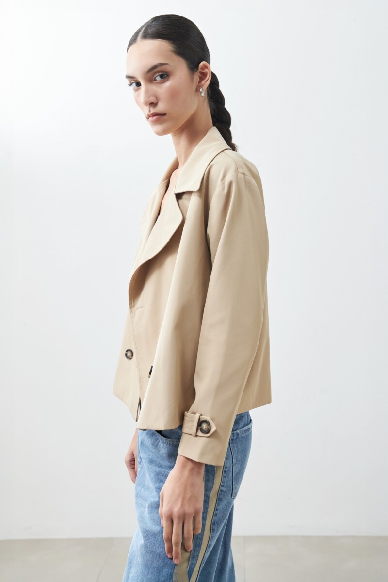 Trench corta doble botonadura tostado