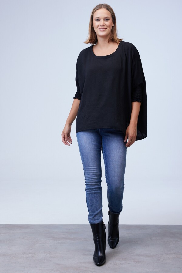 Blusa Oversized NEGRO