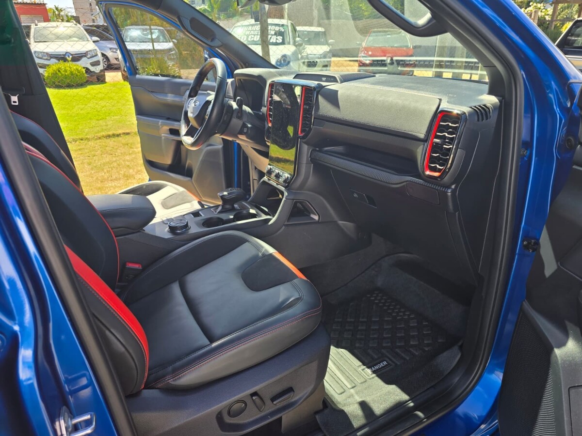 Ford Ranger Raptor V6 3.0L Extra Full Descuenta IVA Ford Ranger Raptor V6 3.0L Extra Full Descuenta IVA