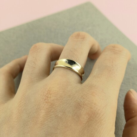 Anillo oro 9 ktes con circonia. Anillo oro 9 ktes con circonia.