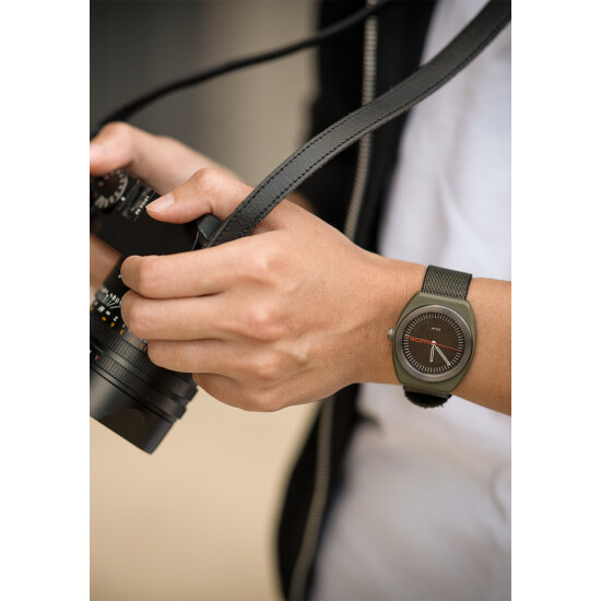 Reloj Nixon Fashion Textil Marron 0