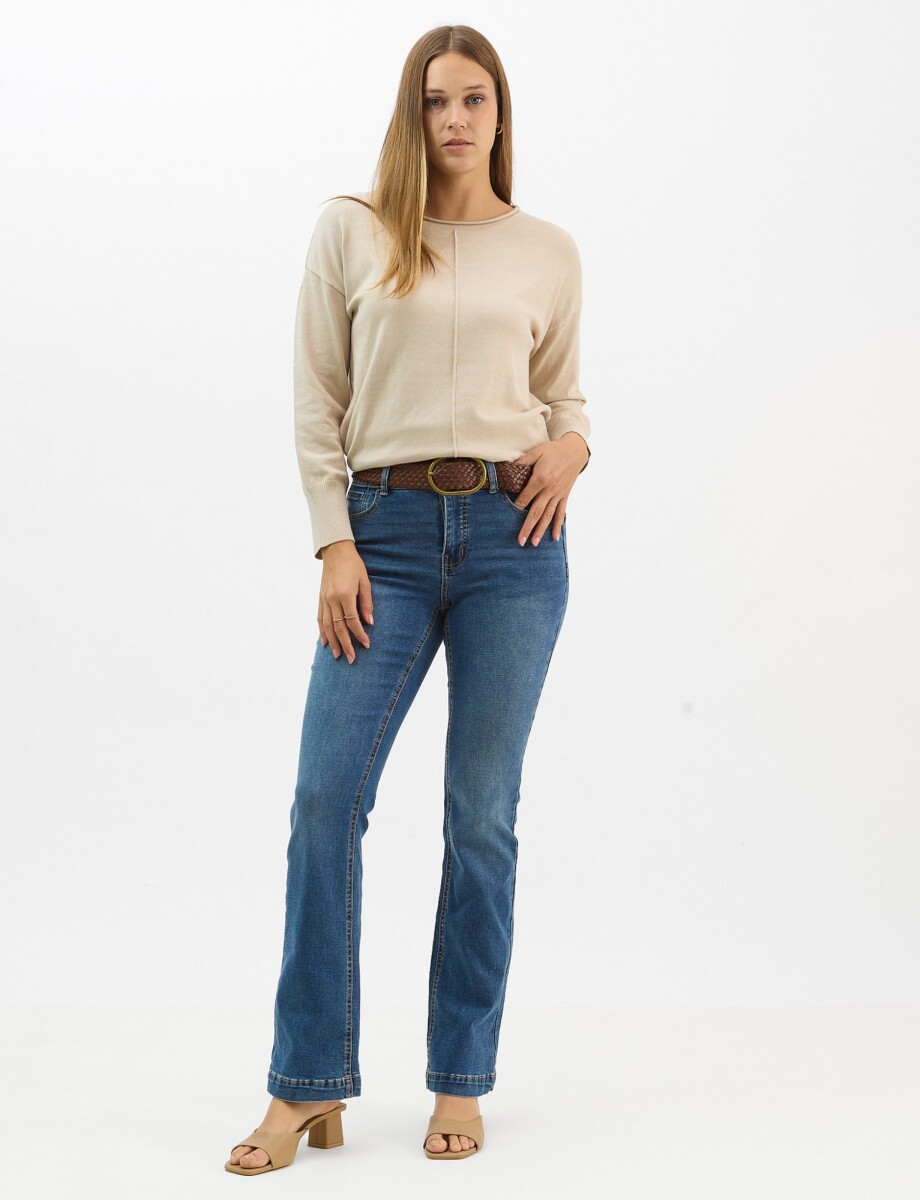 Jean Bootcut Con Cinto - Jean 