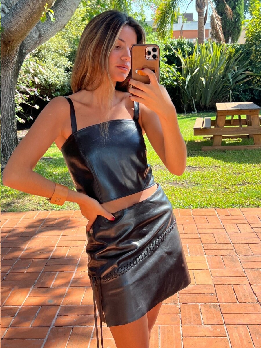 Mini Diagonal Skirt - Negro 