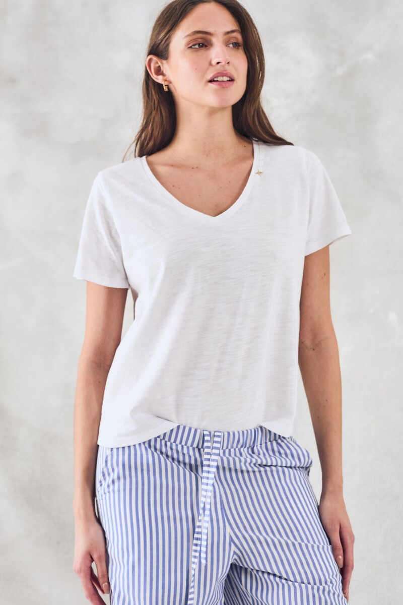 Remera Escote V Algodón Blanco