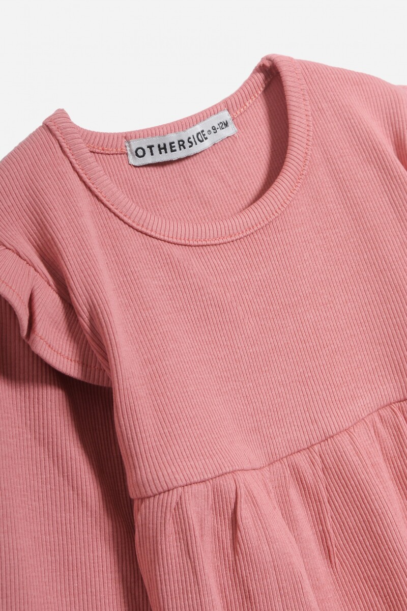 Vestido con volado en hombro ROSA