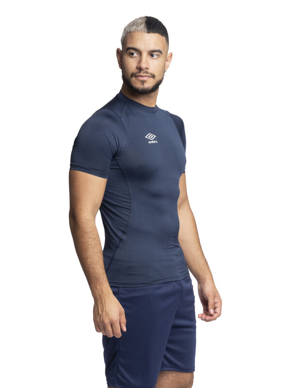 Remera Térmica Manga Corta Umbro Hombre Y70