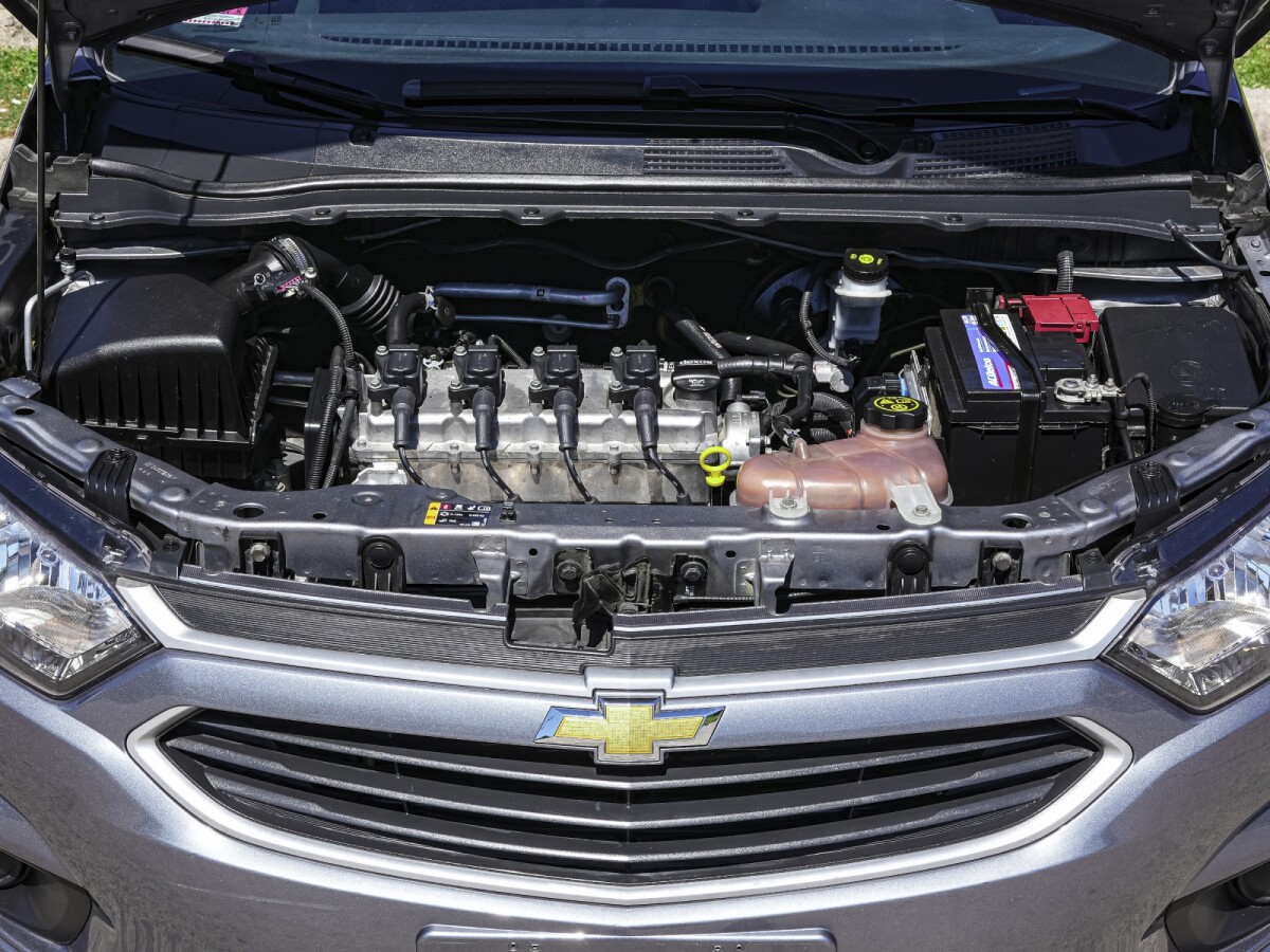 Chevrolet Joy Plus 1.0 Sedan Extra Full| Permuta / Financia Chevrolet Joy Plus 1.0 Sedan Extra Full| Permuta / Financia