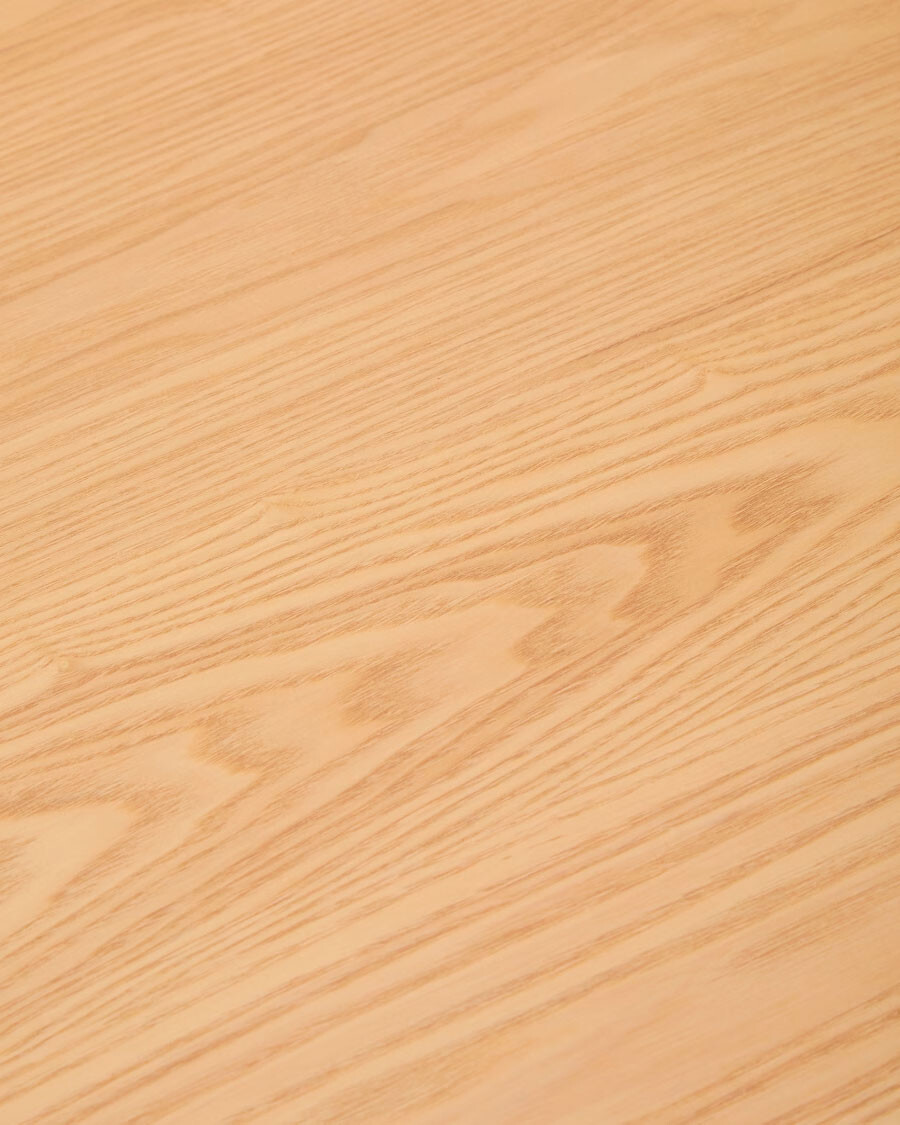 Mesa Indara de chapa de fresno con acabado tono natural 160 x 90 cm Mesa Indara de chapa de fresno con acabado tono natural 160 x 90 cm