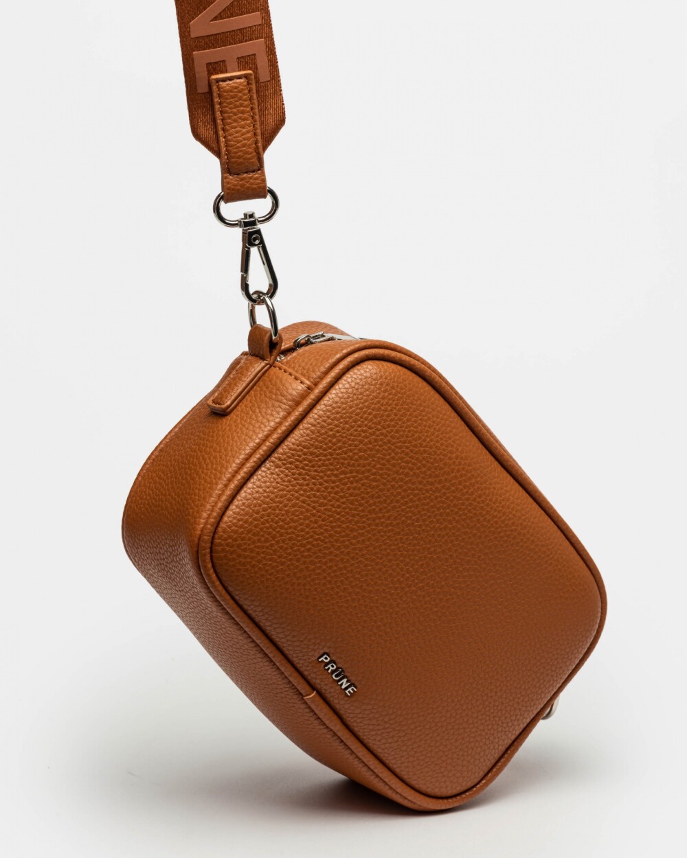 Mini Bag Adisa En Efecto Cuero Cuoio