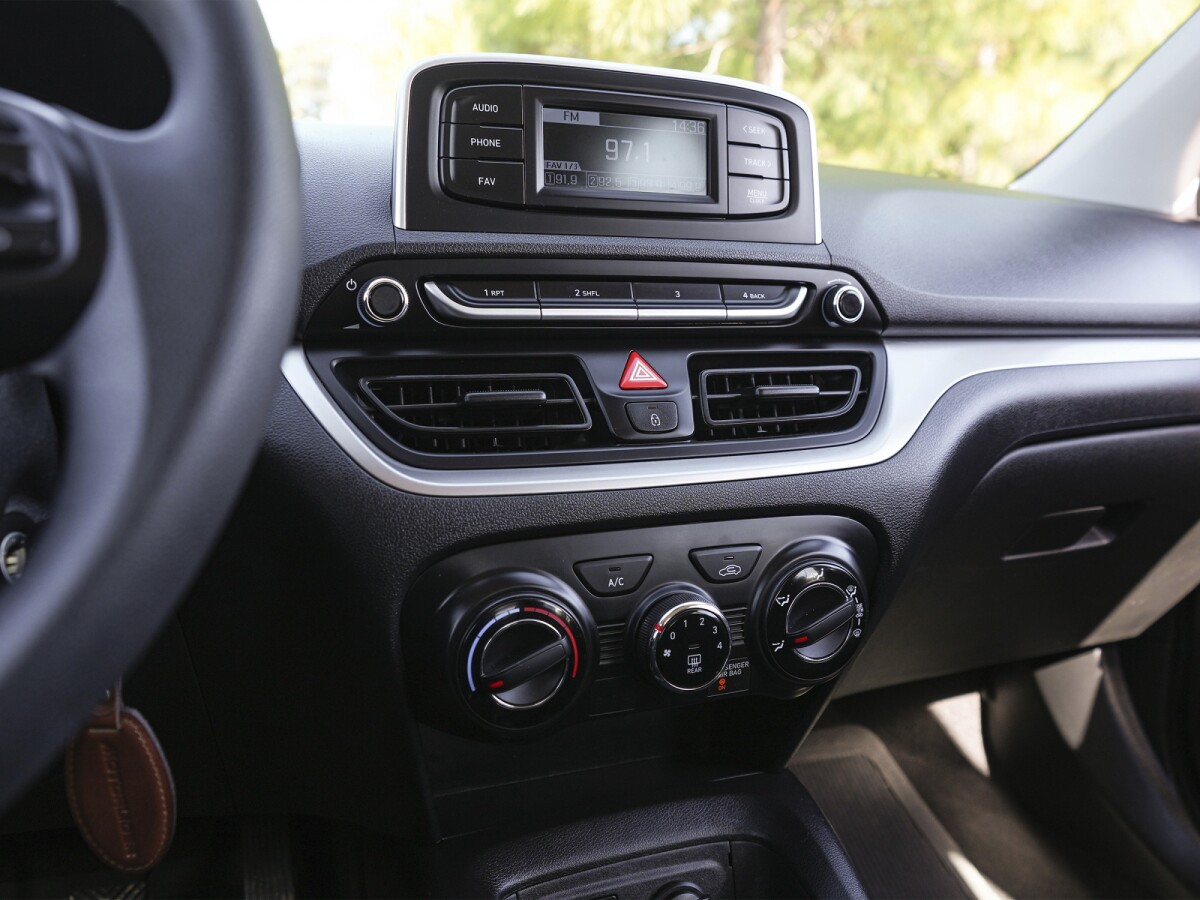 Hyundai HB20 Comfort 1.0 descuenta IVA| Permuta / Financia Hyundai HB20 Comfort 1.0 descuenta IVA| Permuta / Financia