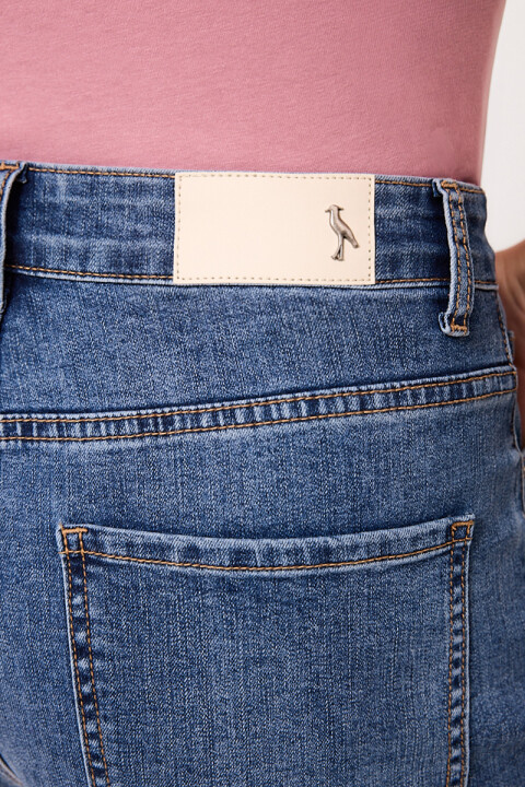 SHORT ELADIA S27 POLANCO Azul Medio