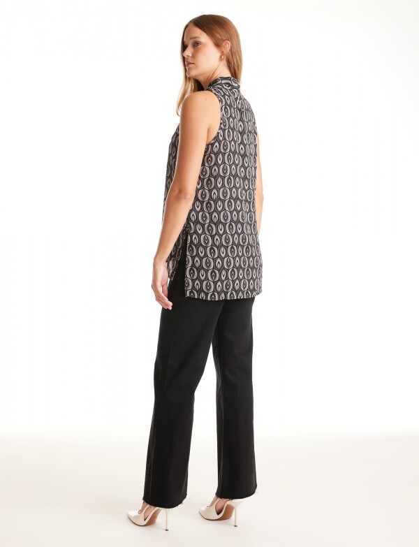 Blusa Escote En V & Ruedo Asimétrico MULTI/NEGRO