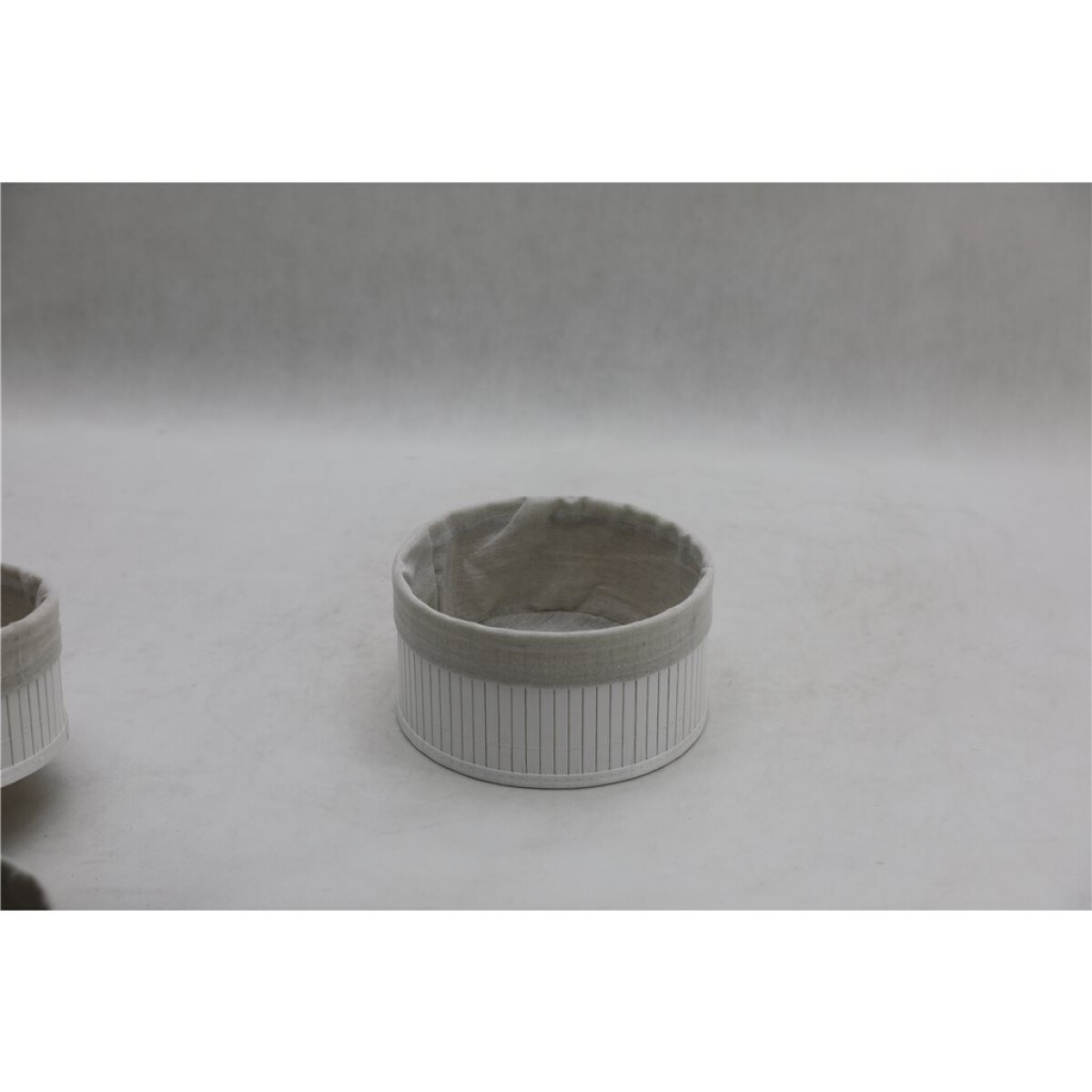 CESTO RED BAMBÚ FORRADO TELA D15X8CM BCO 