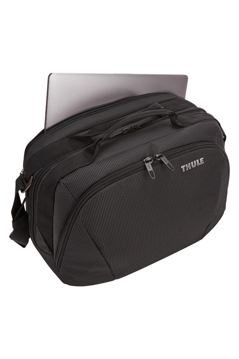 Thule Crossover 2 Boarding Bag - Black Thule Crossover 2 Boarding Bag - Black