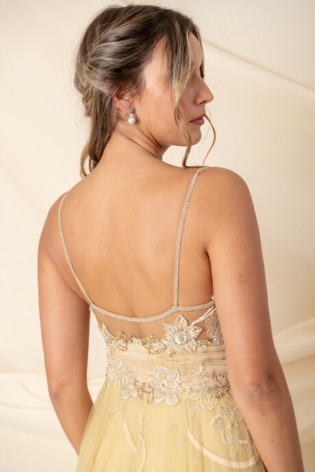 VESTIDO REINE VESTIDO REINE