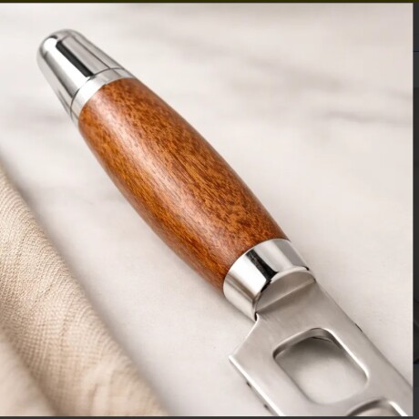 Cuchillo para Queso de Acero Inoxidable con Mango de Madera 28.5cm Cuchillo para Queso de Acero Inoxidable con Mango de Madera 28.5cm