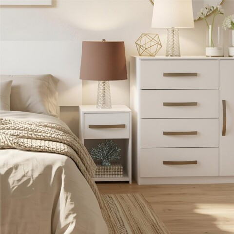 Combo Respaldo, 2 Mesas de Luz y Cómoda - MDP - Blanco Combo Respaldo, 2 Mesas de Luz y Cómoda - MDP - Blanco