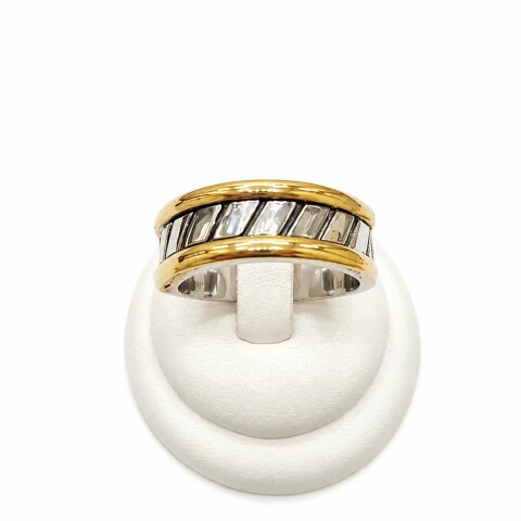 Anillo con guarda al centro Anillo con guarda al centro