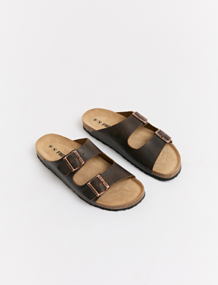 070042 SANDALIA FREEWAY Marron