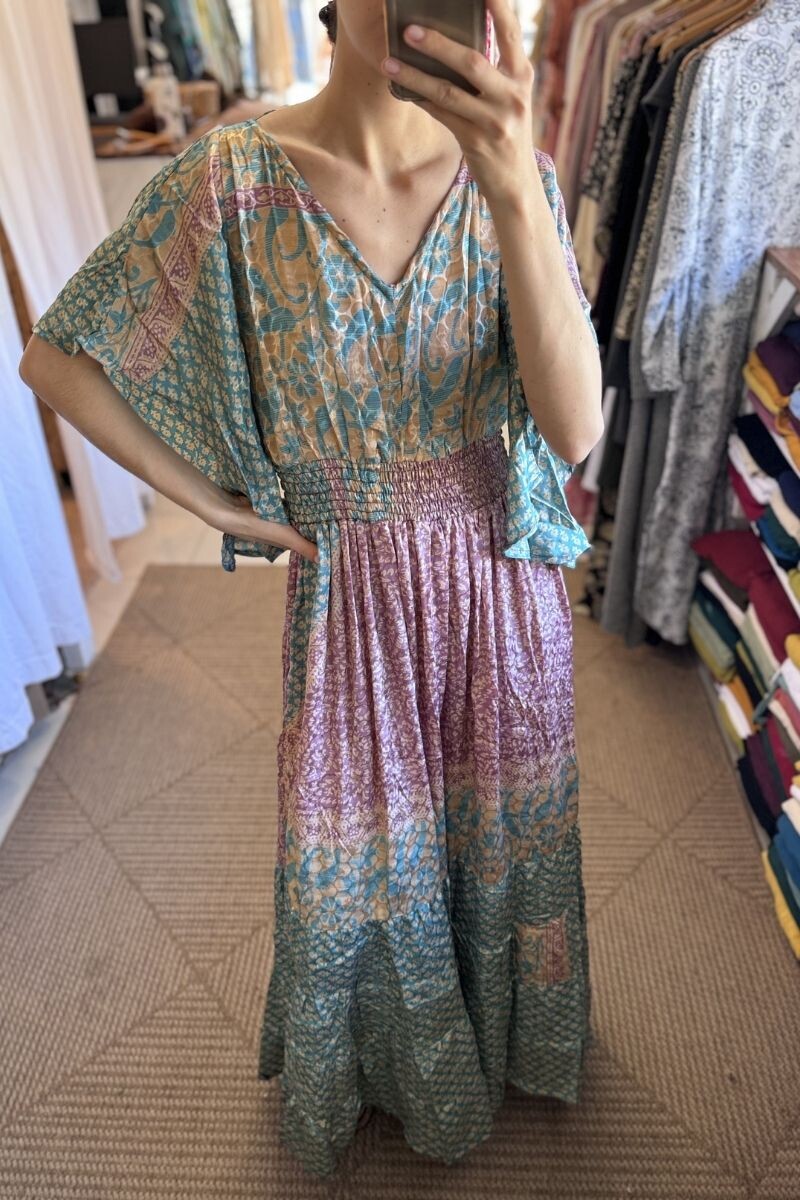 Vestido kiilpan seda Tonos rosa y celeste