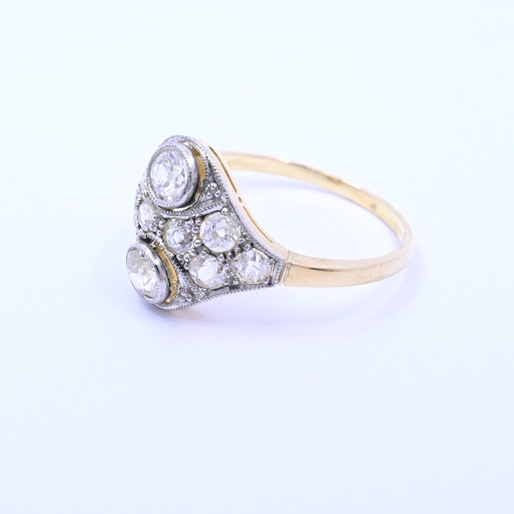 Anillo antiguo oro 18k con brillantes. Anillo antiguo oro 18k con brillantes.