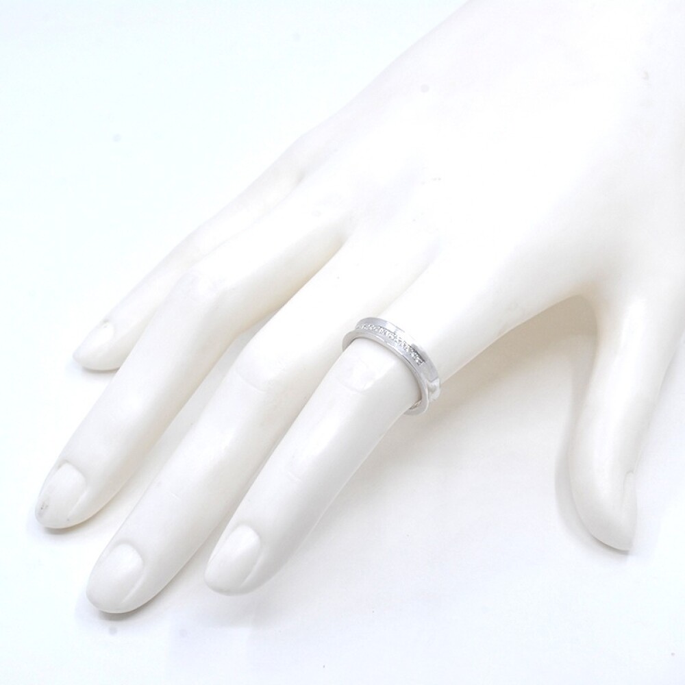 Anillo en oro blanco 18k con brillantes Anillo en oro blanco 18k con brillantes
