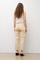 Pantalon recto chino beige