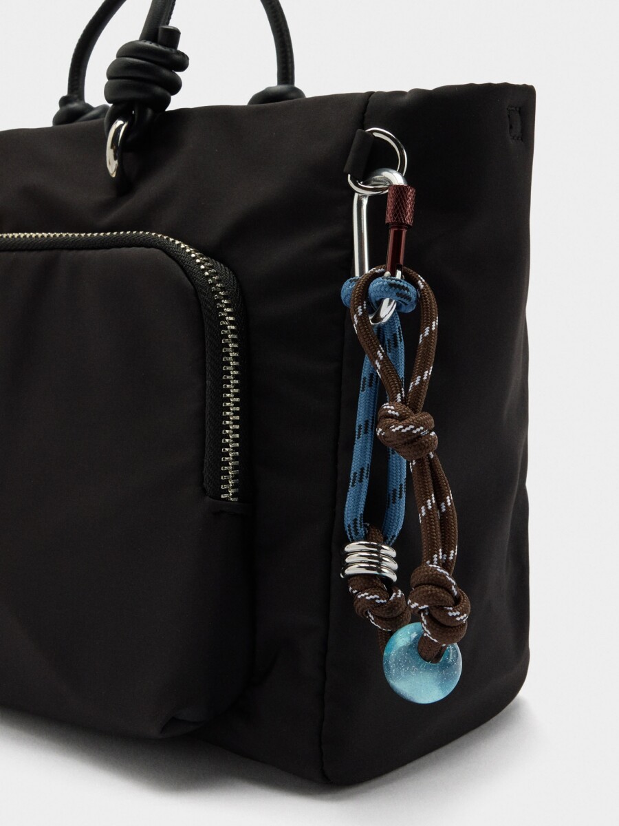 Bolso Tote De Nylon Con Colgante M negro