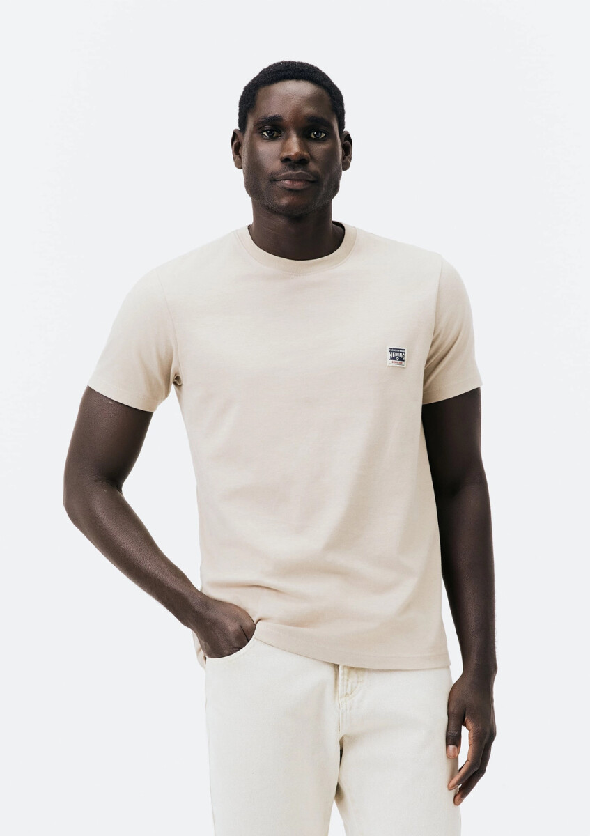 CAMISETA CON ESTAMPA MODELO REGULAR - BEIGE 