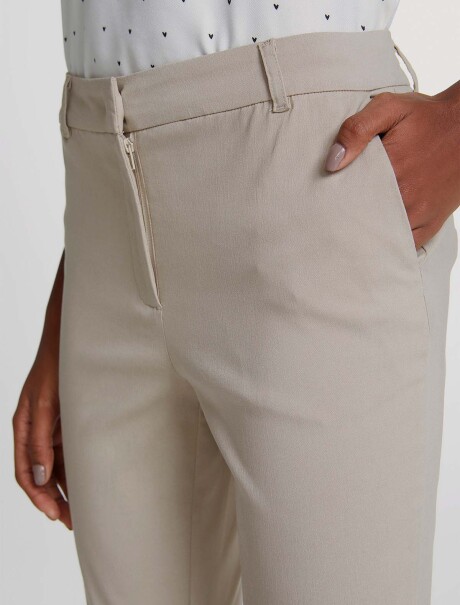 PANTALÓN BÁSICO SASTRERO BEIGE
