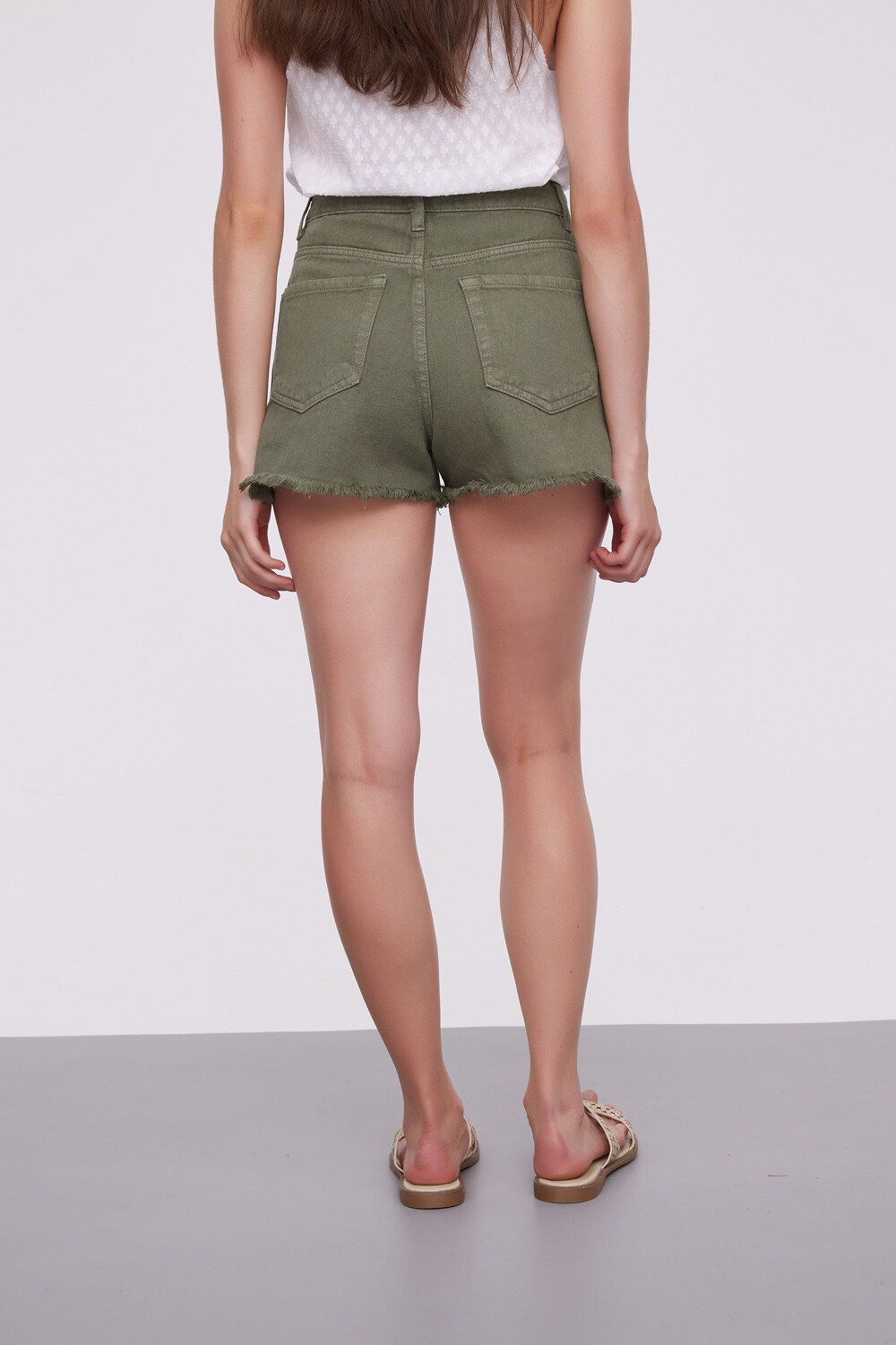 Short Bonnet Verde Oliva Claro