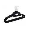 Pack de 5 Perchas de Terciopelo en color Negro Pack de 5 Perchas de Terciopelo en color Negro