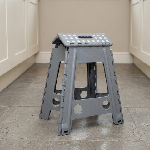 Banco plegable multiuso 45 cm Banco plegable multiuso 45 cm