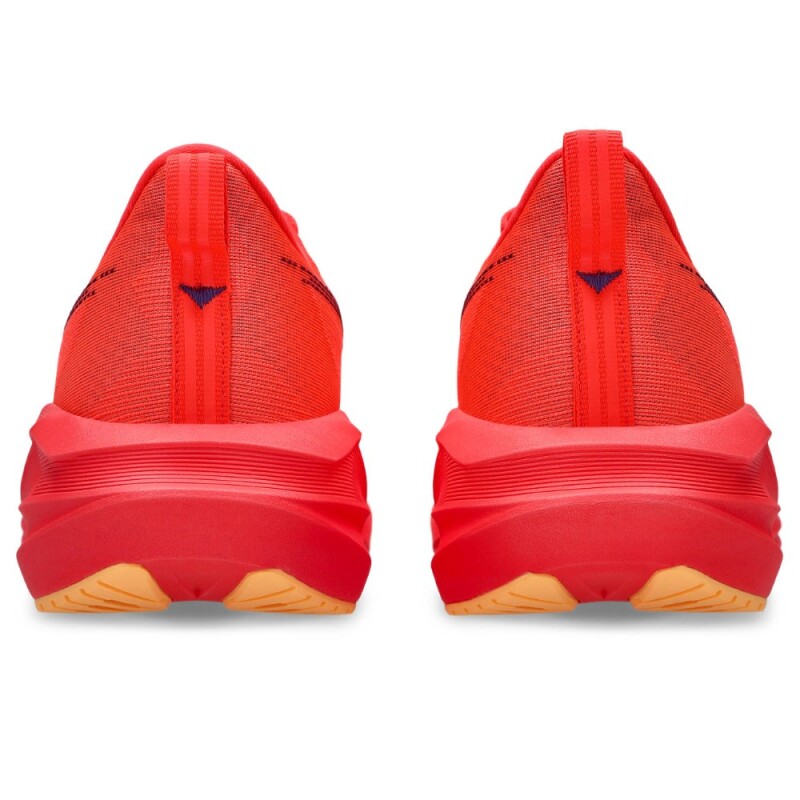 Zapatillas Running Novablast 5 Hombre Flash Red/edo Purple