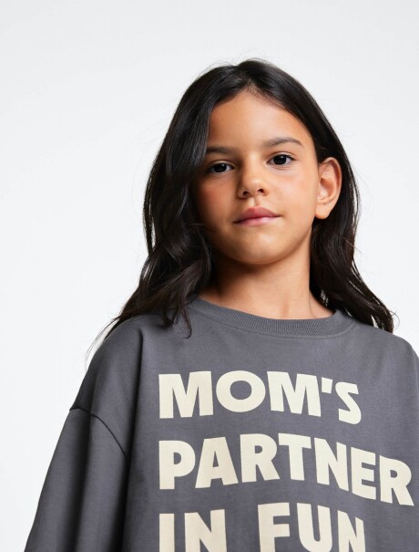 BUZO INFANTIL CON ESTAMPA - GRIS GRIS