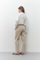 Pantalón recto beige