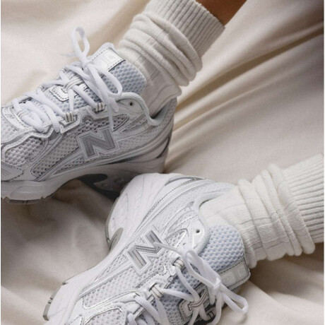 Championes New Balance U740Wm7