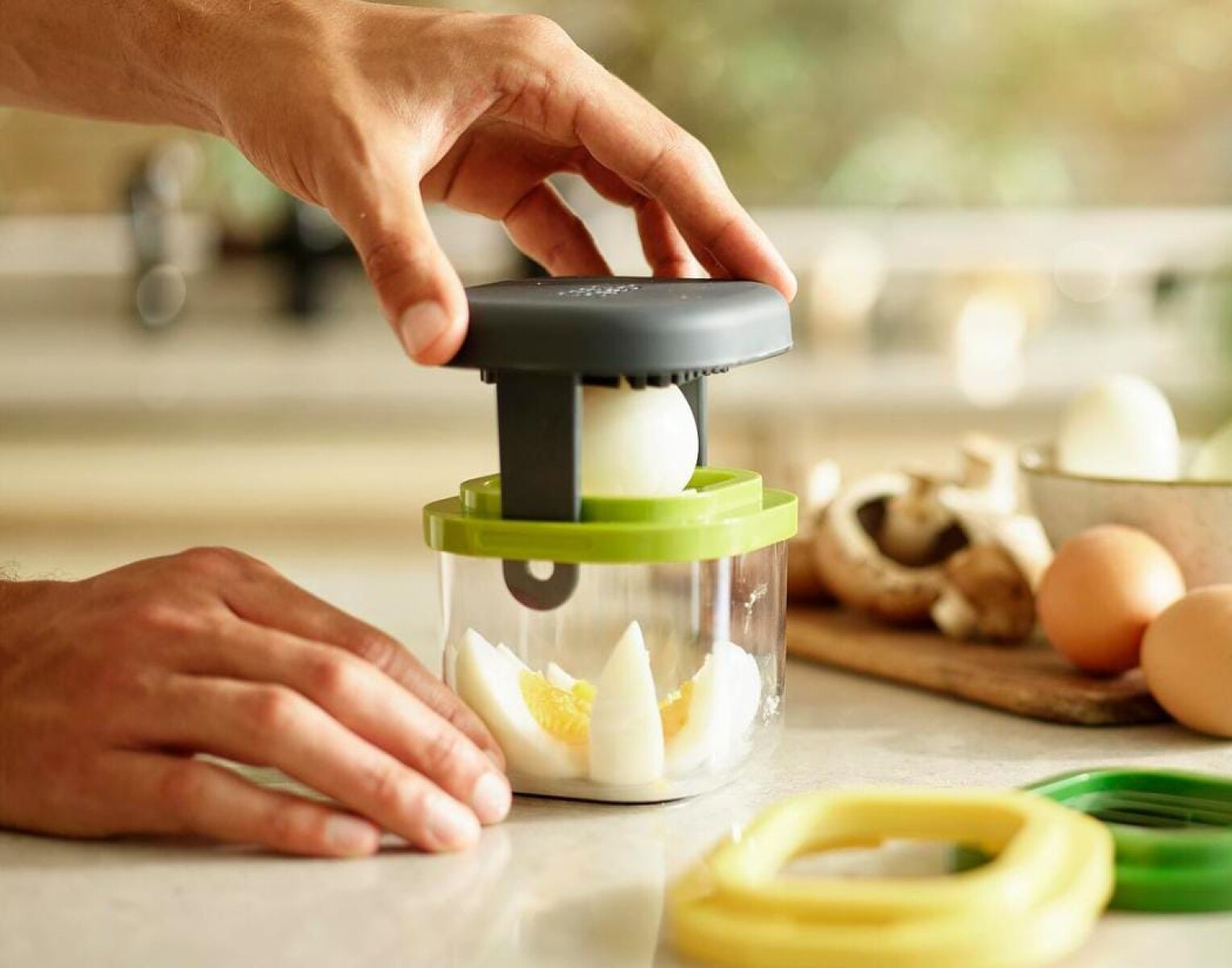 MultiPrep Mini – Picador y rallador manual compacto Joseph Joseph 