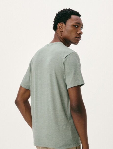 CAMISETA BÁSICA UNISSEX REGULAR WORLD VERDE