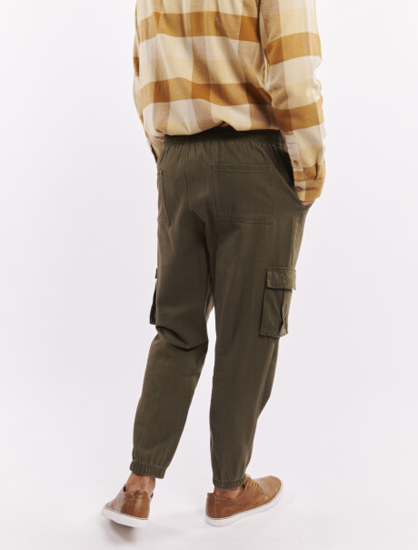 Pantalon cargo oliva