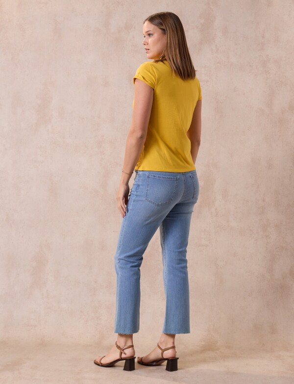 Remera Modal MOSTAZA
