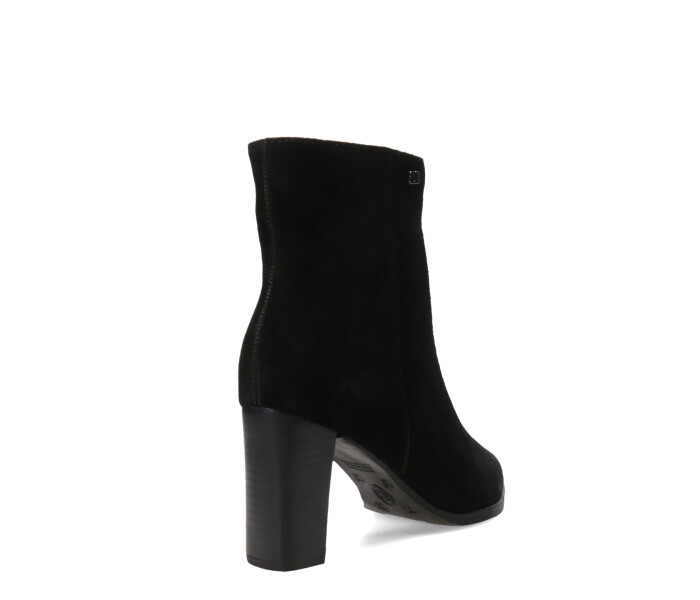 Botas de Mujer Bottero Caña Baja En Punta de Cuero Negro