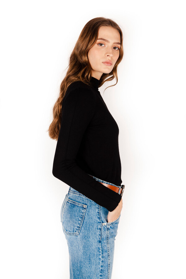 POLERA AMBER NEGRO
