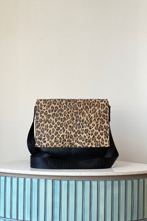 Bandolera Carla Negro y Leopardo
