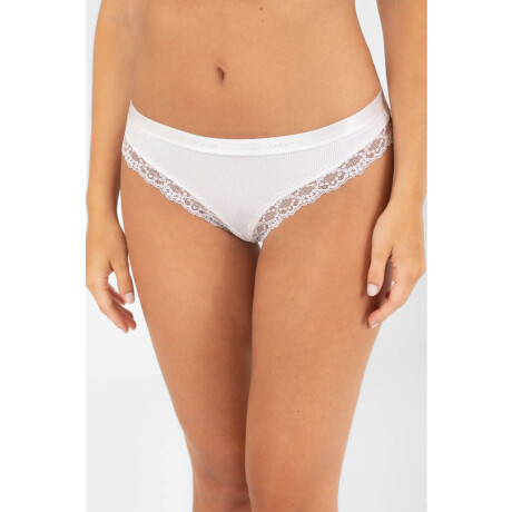 Colaless petra Blanco