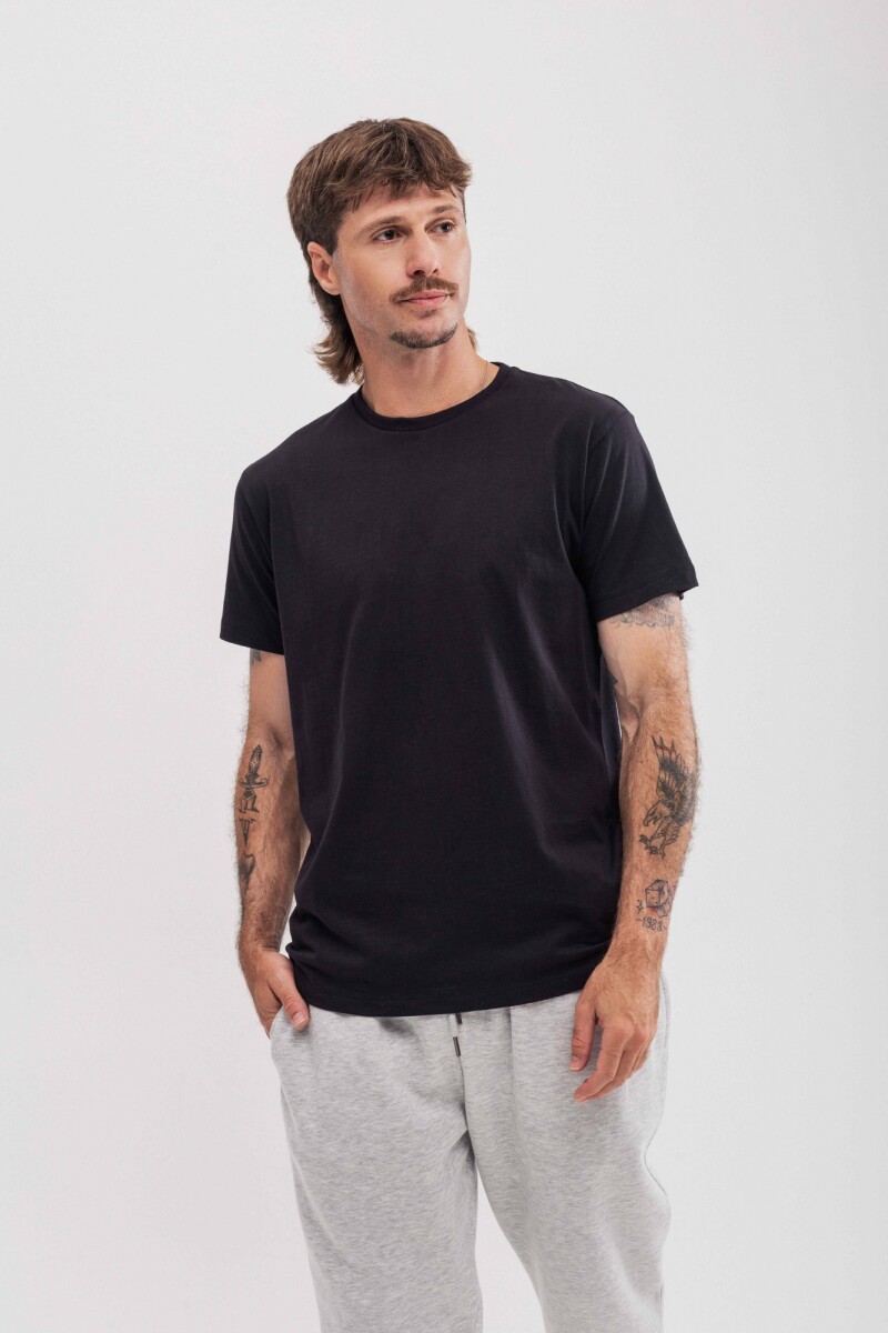 Remera Cadiz Negro