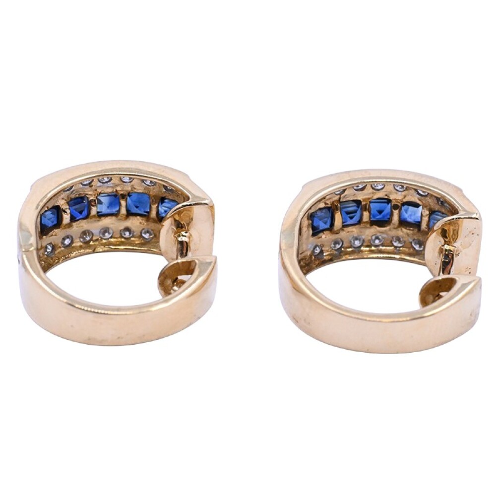 Aros en oro 18 k brillantes y zafiros carré. Aros en oro 18 k brillantes y zafiros carré.