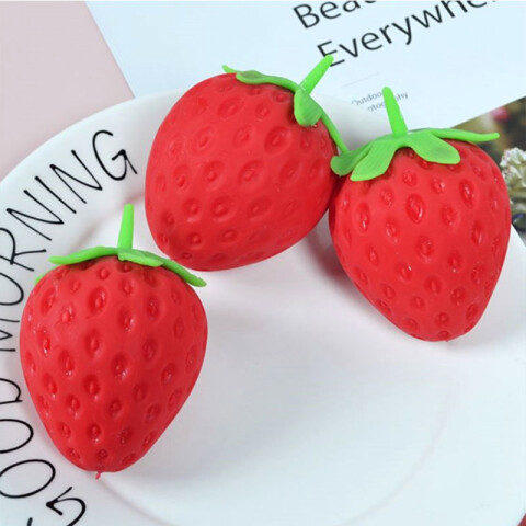 Squishy antiestrés forma fresa Squishy Antiestrés Forma Fresa