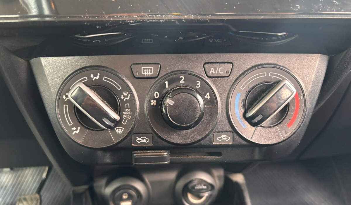 Suzuki Swift 1.2 GL Hybr - 2022 Suzuki Swift 1.2 GL Hybr - 2022