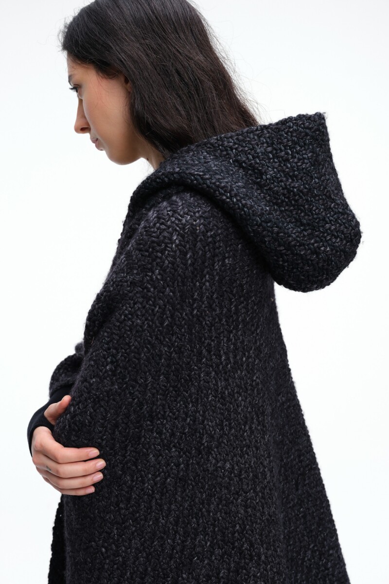 RUANA CAPUCHA Y BUFANDA Negro